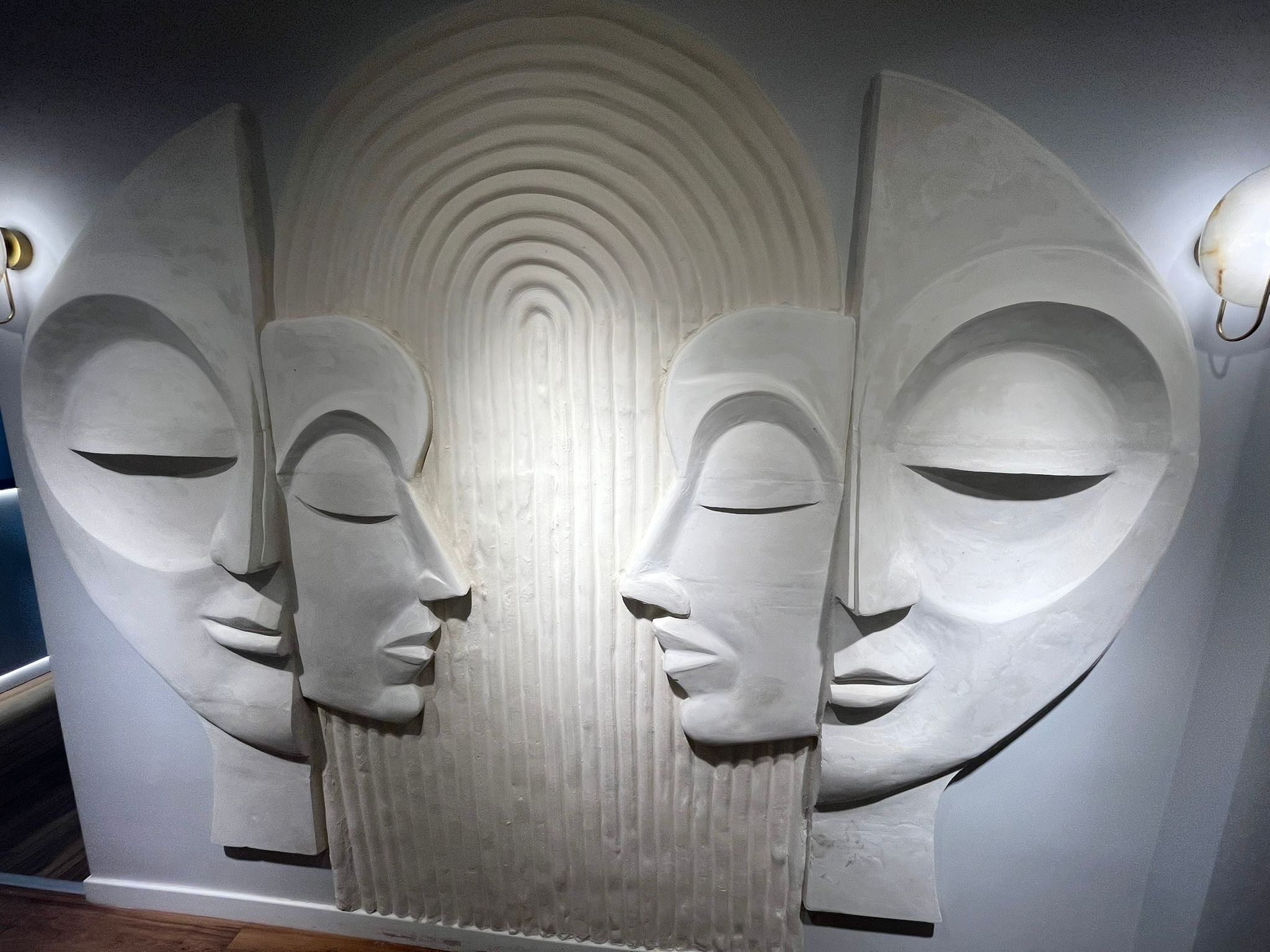 UZUN SOKAK'TA GÜZELLİK MERKEZİ